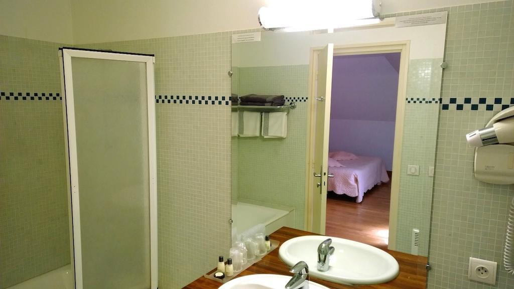 Chateau D'Arance Hotel Cette-Eygun Room photo